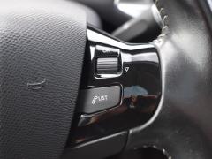 https://www.autoroyal.es/media/com_expautospro/images/big/turismos_todo_terrenos_y_furgonetas_peugeot_y_639a01ec3a76f.JPG
