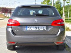 https://www.autoroyal.es/media/com_expautospro/images/big/turismos_todo_terrenos_y_furgonetas_peugeot_y_6a0d81e28d25c.JPG