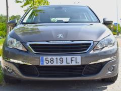 https://www.autoroyal.es/media/com_expautospro/images/big/turismos_todo_terrenos_y_furgonetas_peugeot_y_6a0d81e4efd41.JPG