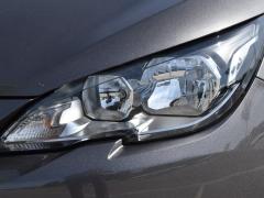 https://www.autoroyal.es/media/com_expautospro/images/big/turismos_todo_terrenos_y_furgonetas_peugeot_y_6a0d81ea8ba63.JPG
