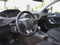 https://www.autoroyal.es/media/com_expautospro/images/big/turismos_todo_terrenos_y_furgonetas_peugeot_y_6a0d81edf22f0.JPG