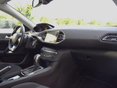https://www.autoroyal.es/media/com_expautospro/images/big/turismos_todo_terrenos_y_furgonetas_peugeot_y_6a0d81f1a9afa.JPG