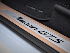 https://www.autoroyal.es/media/com_expautospro/images/big/turismos_todo_terrenos_y_furgonetas_porsche_macan_6197ca1b7e540.JPG