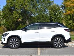 https://www.autoroyal.es/media/com_expautospro/images/big/turismos_todo_terrenos_y_furgonetas_renault_austral_6ab6a59034bb5.JPG