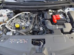https://www.autoroyal.es/media/com_expautospro/images/big/turismos_todo_terrenos_y_furgonetas_renault_austral_6ab6a59fd4bd9.JPG