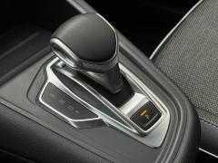 https://www.autoroyal.es/media/com_expautospro/images/big/turismos_todo_terrenos_y_furgonetas_renault_captur_654f73e633e68.JPG