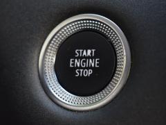 https://www.autoroyal.es/media/com_expautospro/images/big/turismos_todo_terrenos_y_furgonetas_renault_captur_6a7c99df30db0.JPG