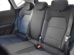 https://www.autoroyal.es/media/com_expautospro/images/big/turismos_todo_terrenos_y_furgonetas_renault_captur_6a7c99e11f41b.JPG