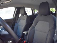 https://www.autoroyal.es/media/com_expautospro/images/big/turismos_todo_terrenos_y_furgonetas_renault_captur_6a7c99e128176.JPG