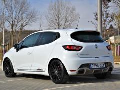 https://www.autoroyal.es/media/com_expautospro/images/big/turismos_todo_terrenos_y_furgonetas_renault_clio_6206526720aec.JPG