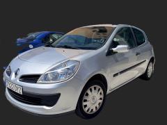 https://www.autoroyal.es/media/com_expautospro/images/big/turismos_todo_terrenos_y_furgonetas_renault_clio_6a22febf36aa3.jpeg