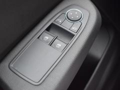 https://www.autoroyal.es/media/com_expautospro/images/big/turismos_todo_terrenos_y_furgonetas_renault_clio_6ac0e981da5bb.JPG