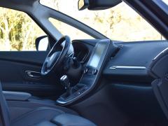 https://www.autoroyal.es/media/com_expautospro/images/big/turismos_todo_terrenos_y_furgonetas_renault_grand_scenic_6384933351249.JPG