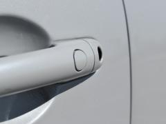 https://www.autoroyal.es/media/com_expautospro/images/big/turismos_todo_terrenos_y_furgonetas_renault_laguna_6a1ea60ad96c5.JPG