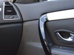 https://www.autoroyal.es/media/com_expautospro/images/big/turismos_todo_terrenos_y_furgonetas_renault_laguna_6a1ea6102a466.JPG