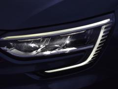 https://www.autoroyal.es/media/com_expautospro/images/big/turismos_todo_terrenos_y_furgonetas_renault_megane_69331e77703b5.JPG