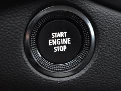https://www.autoroyal.es/media/com_expautospro/images/big/turismos_todo_terrenos_y_furgonetas_renault_megane_69331e7a66fd9.JPG