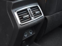 https://www.autoroyal.es/media/com_expautospro/images/big/turismos_todo_terrenos_y_furgonetas_renault_megane_69331e7bb9873.JPG