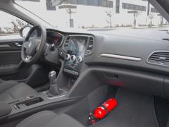 https://www.autoroyal.es/media/com_expautospro/images/big/turismos_todo_terrenos_y_furgonetas_renault_megane_69331e7e23145.JPG
