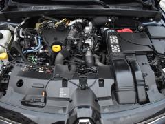 https://www.autoroyal.es/media/com_expautospro/images/big/turismos_todo_terrenos_y_furgonetas_renault_megane_69331e7edd20c.JPG