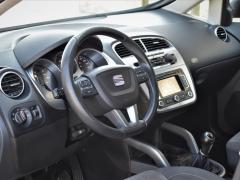 https://www.autoroyal.es/media/com_expautospro/images/big/turismos_todo_terrenos_y_furgonetas_seat_altea_xl_631337bb131b9.JPG