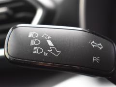 https://www.autoroyal.es/media/com_expautospro/images/big/turismos_todo_terrenos_y_furgonetas_seat_leon_673f53a02912c.JPG