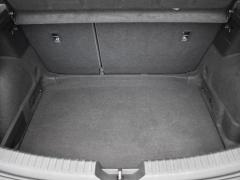 https://www.autoroyal.es/media/com_expautospro/images/big/turismos_todo_terrenos_y_furgonetas_seat_leon_673f53a84b200.JPG