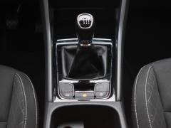 https://www.autoroyal.es/media/com_expautospro/images/big/turismos_todo_terrenos_y_furgonetas_skoda_karoq_675873a6ae397.JPG