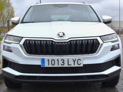 https://www.autoroyal.es/media/com_expautospro/images/big/turismos_todo_terrenos_y_furgonetas_skoda_karoq_69aeb82139a30.JPG