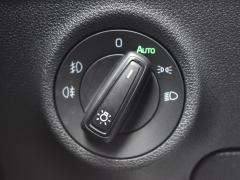 https://www.autoroyal.es/media/com_expautospro/images/big/turismos_todo_terrenos_y_furgonetas_skoda_karoq_69aeb821c238f.JPG