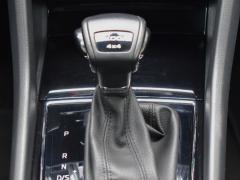 https://www.autoroyal.es/media/com_expautospro/images/big/turismos_todo_terrenos_y_furgonetas_skoda_karoq_69aeb829c83fe.JPG