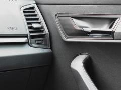 https://www.autoroyal.es/media/com_expautospro/images/big/turismos_todo_terrenos_y_furgonetas_skoda_karoq_69aeb830248e7.JPG