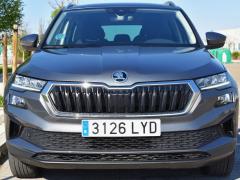 https://www.autoroyal.es/media/com_expautospro/images/big/turismos_todo_terrenos_y_furgonetas_skoda_karoq_69c2cbeca2e68.JPG