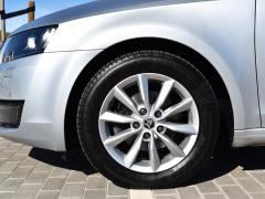 https://www.autoroyal.es/media/com_expautospro/images/big/turismos_todo_terrenos_y_furgonetas_skoda_octavia_65e075b969b1a.JPG