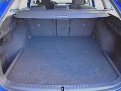 https://www.autoroyal.es/media/com_expautospro/images/big/turismos_todo_terrenos_y_furgonetas_skoda_octavia_69fc7227cbf35.JPG