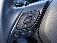 https://www.autoroyal.es/media/com_expautospro/images/big/turismos_todo_terrenos_y_furgonetas_toyota_c_hr_6ab6b497d4cee.JPG