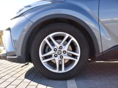 https://www.autoroyal.es/media/com_expautospro/images/big/turismos_todo_terrenos_y_furgonetas_toyota_c_hr_6ab6b49a4842a.JPG