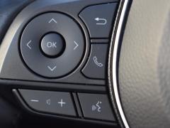 https://www.autoroyal.es/media/com_expautospro/images/big/turismos_todo_terrenos_y_furgonetas_toyota_corolla_6ab6afd843046.JPG