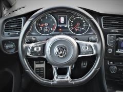 https://www.autoroyal.es/media/com_expautospro/images/big/turismos_todo_terrenos_y_furgonetas_volkswagen_golf_60412456a9763.JPG