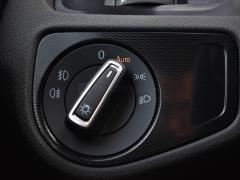 https://www.autoroyal.es/media/com_expautospro/images/big/turismos_todo_terrenos_y_furgonetas_volkswagen_golf_60412457de39e.JPG