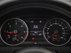 https://www.autoroyal.es/media/com_expautospro/images/big/turismos_todo_terrenos_y_furgonetas_volkswagen_golf_6041245a04b47.JPG