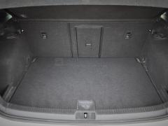 https://www.autoroyal.es/media/com_expautospro/images/big/turismos_todo_terrenos_y_furgonetas_volkswagen_golf_6041245b877d7.JPG