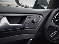 https://www.autoroyal.es/media/com_expautospro/images/big/turismos_todo_terrenos_y_furgonetas_volkswagen_golf_613642dfa08da.JPG