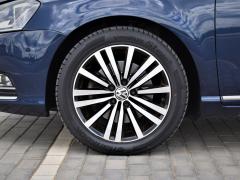 https://www.autoroyal.es/media/com_expautospro/images/big/turismos_todo_terrenos_y_furgonetas_volkswagen_passat_623b667f2b5aa.JPG