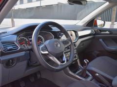 https://www.autoroyal.es/media/com_expautospro/images/big/turismos_todo_terrenos_y_furgonetas_volkswagen_t_cross_675db16d39b40.JPG