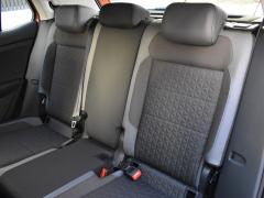 https://www.autoroyal.es/media/com_expautospro/images/big/turismos_todo_terrenos_y_furgonetas_volkswagen_t_cross_675db16f0683c.JPG