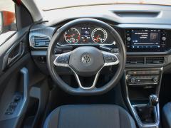 https://www.autoroyal.es/media/com_expautospro/images/big/turismos_todo_terrenos_y_furgonetas_volkswagen_t_cross_675db1704b048.JPG