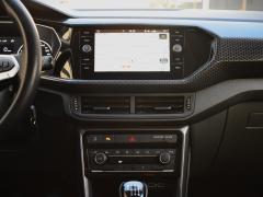 https://www.autoroyal.es/media/com_expautospro/images/big/turismos_todo_terrenos_y_furgonetas_volkswagen_t_cross_675db17144a2e.JPG
