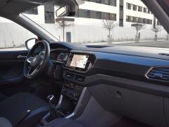https://www.autoroyal.es/media/com_expautospro/images/big/turismos_todo_terrenos_y_furgonetas_volkswagen_t_cross_675db171e77a1.JPG