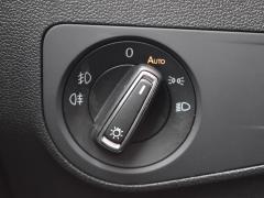 https://www.autoroyal.es/media/com_expautospro/images/big/turismos_todo_terrenos_y_furgonetas_volkswagen_tiguan_64106267c635e.JPG